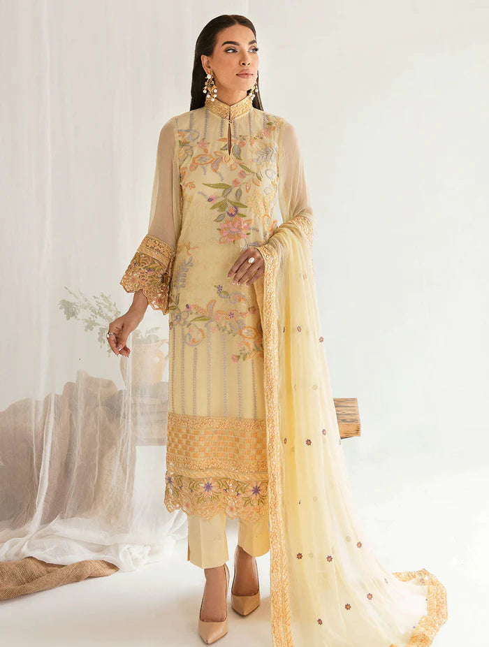 Yellow Color with Winter in the Latest Pakistani Dresses by KHAS – KHAS