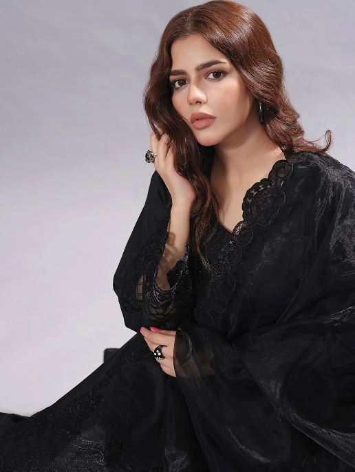 SUFIYANA Ladies Unstitched Suits | Lawn …