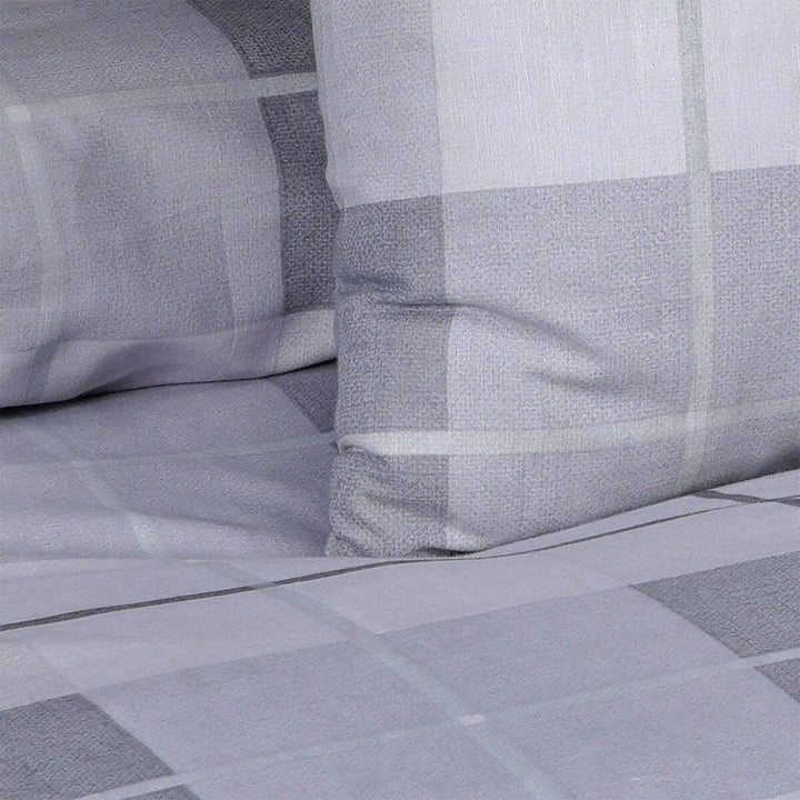 BED SHEET D-048 - Queen Printed Range 144 TC HOMBEDROO 